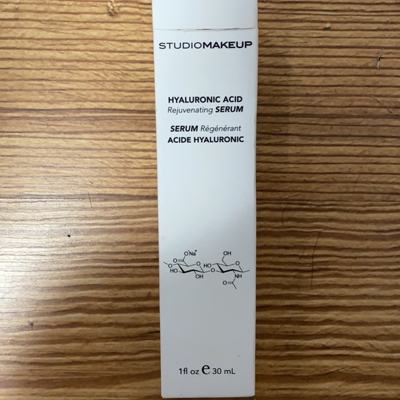 Moisturizers,detoxifying masks, makeup, eyeshadow pallets and much more! - Picture 3 of 13